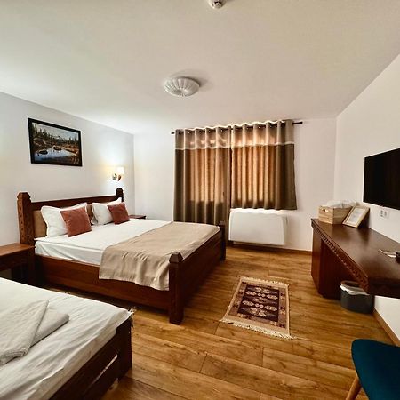 Pensiunea Roca Maramures Desesti Luaran gambar